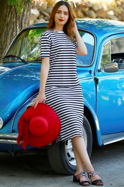 Siyahbeyaz Çizgili Elbise