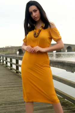 Sarı Yakası Lastikli Elbise