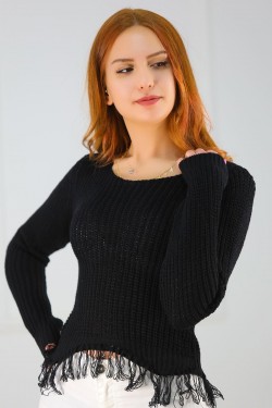 Siyah Altı Püsküllü Triko