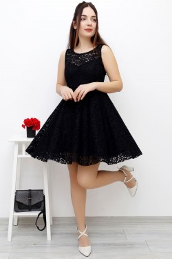 Siyah Dantelli Astarlı Güpür Elbise